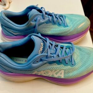 Hoka bondi so comfy and cute!